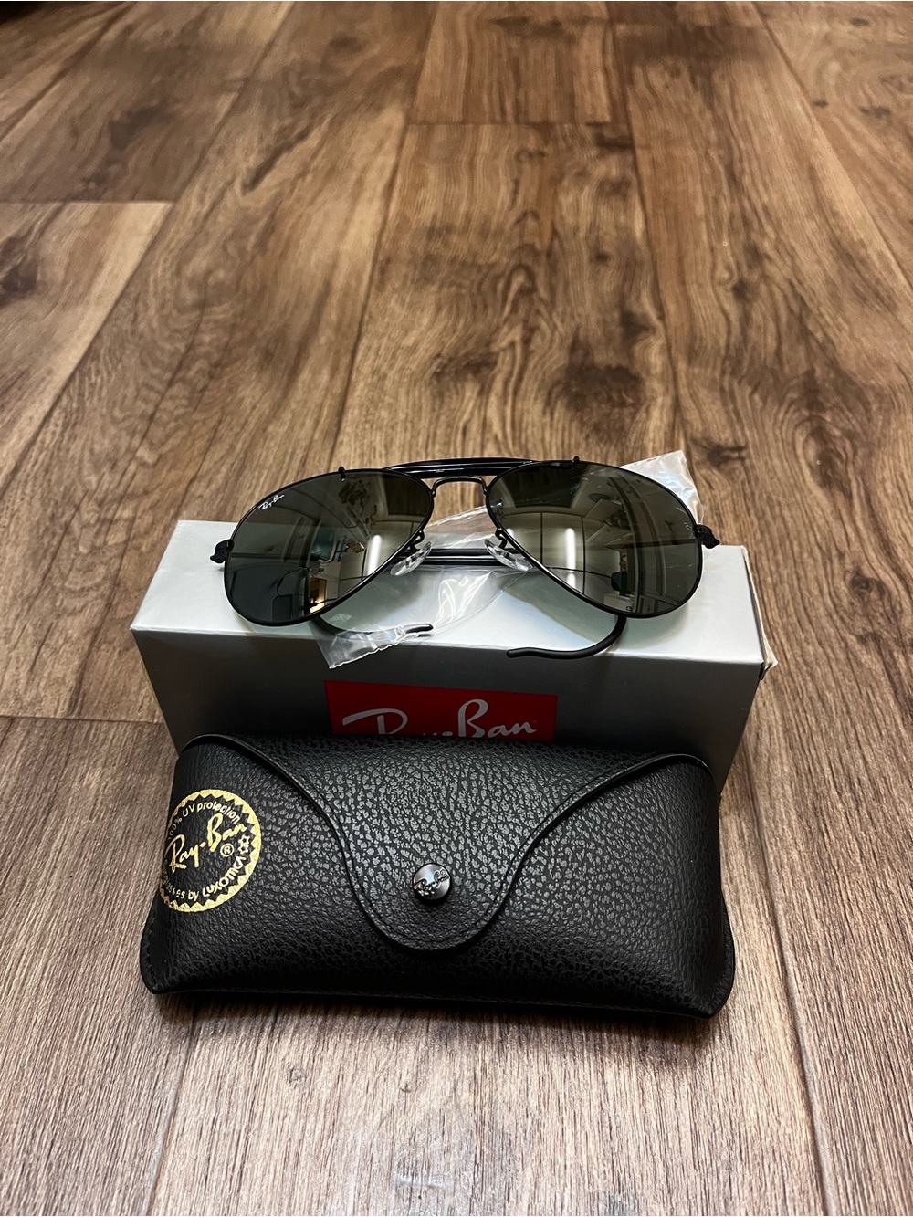 Ray-Ban RB3030 Outdoorsman I Sunglasses Black Frame Green Lens Authentic